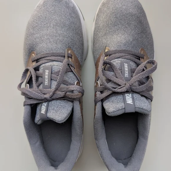 Nike Womens AIR BELLA TR PRM Grey / Rose Gold  training Shoes women's size 8 - Picture 3 of 10